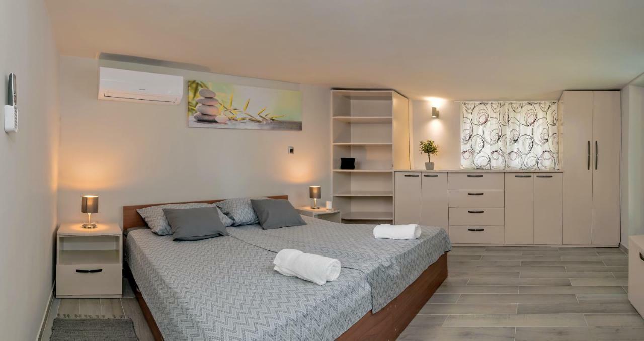 Villa Bandic Baška Voda Exteriör bild